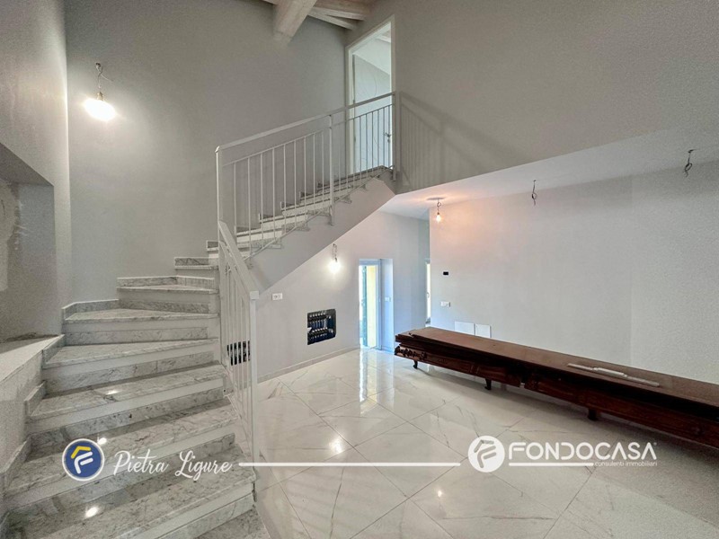 Casa Semi Indipendente in Vendita a Magliolo, 270'000€, 80 m²