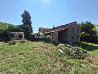 Rustico in Vendita a Monteprandone, 185'000€, 453 m²