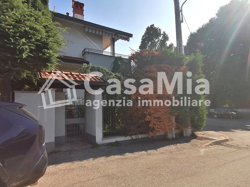 Trilocale in Vendita a Legnano, 235'000€, 90 m²