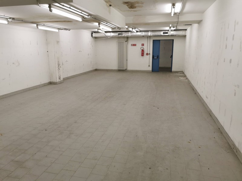 Capannone in Affitto a Treviso, 470€, 100 m²