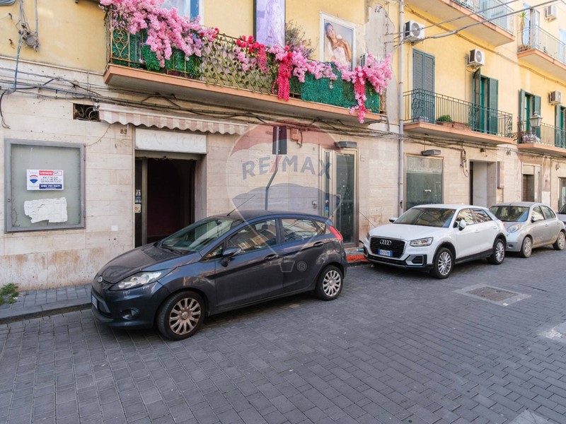 Immobile commerciale in Vendita a Lentini, 95'000€, 150 m²
