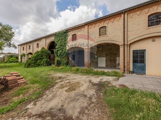 Rustico in Vendita a Fossò, 790'000€, 538 m²
