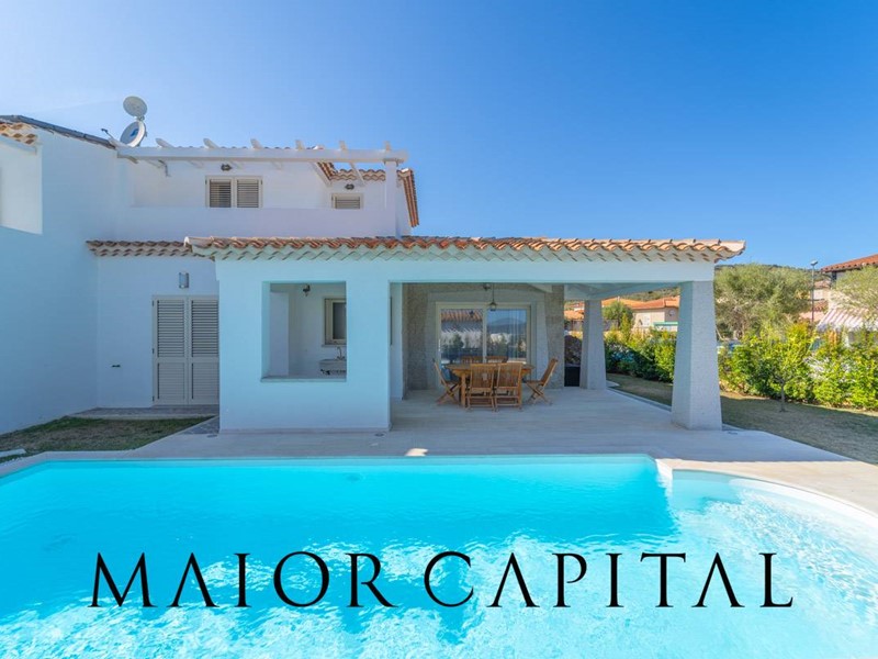 Villetta a schiera in Vendita a Budoni, 336'000€, 205 m²