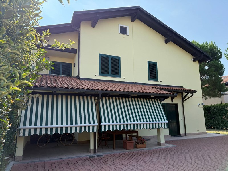 Villa in Vendita a San Maurizio Canavese, 475'000€, 235 m²