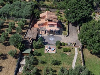 Villa in Vendita a Monte Compatri, 499'000€, 240 m²
