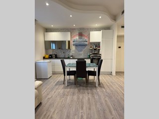 Trilocale in Vendita a Sesto San Giovanni, 220'000&euro;, 81 m²