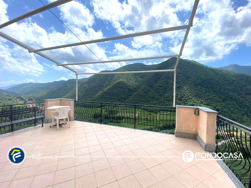 Casa Semi Indipendente in Vendita a Ranzo, 280'000€, 250 m², con Box