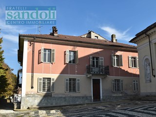 Casa Indipendente in Vendita a Asigliano Vercellese, 140'000€, 380 m²