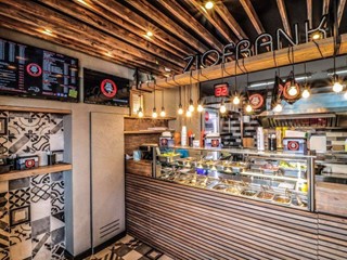 Attività commerciale in Vendita a Firenze, 90'000€, 55 m²