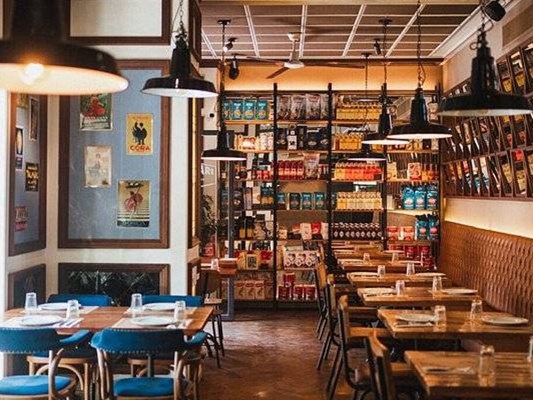 Immobile commerciale in Affitto a Firenze, 3'500€, 150 m²