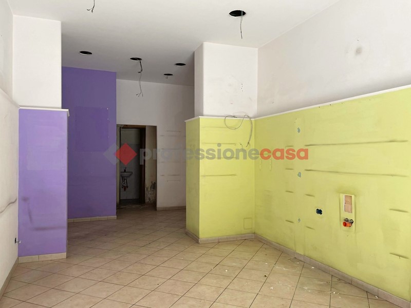 Negozio in Vendita a Catania, 54'000&euro;, 35 m²