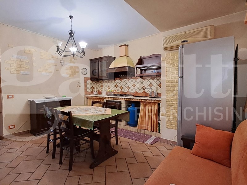 Trilocale in Vendita a Catania, 130'000&euro;, 85 m²