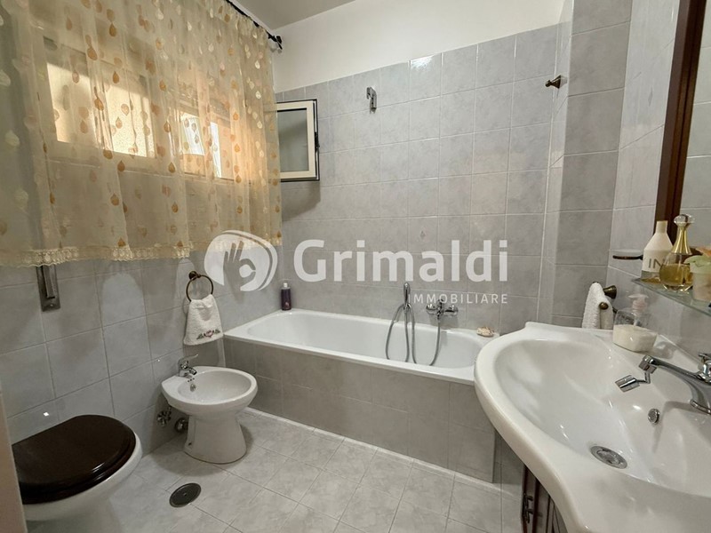 Trilocale in Vendita a Eboli, 118'000€, 93 m²