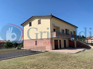 Trilocale in Vendita a Perugia, 155'000€, 90 m²