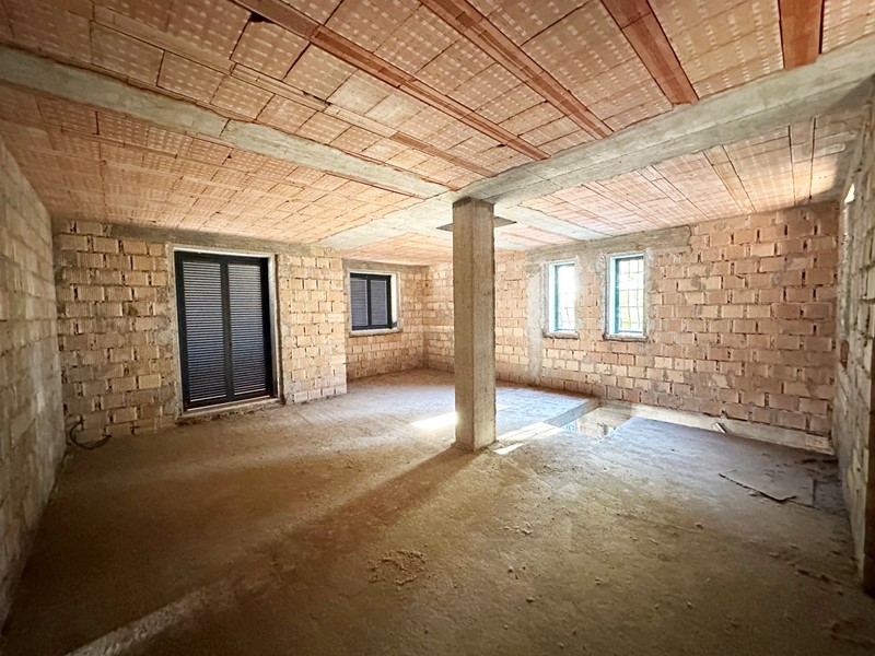 Villa bifamiliare in Vendita a Civita Castellana, 165'000€, 160 m²