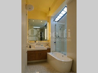 Monolocale in Vendita a Bologna, 163'000€, 35 m², arredato