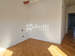 Trilocale in Vendita a Firenze, 278'000€, 61 m²