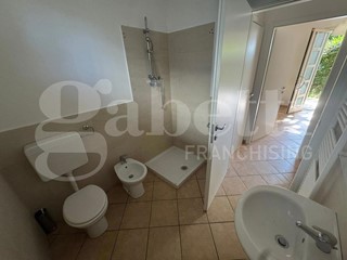 Ufficio in Vendita a Sala Bolognese, 59'000€, 55 m²