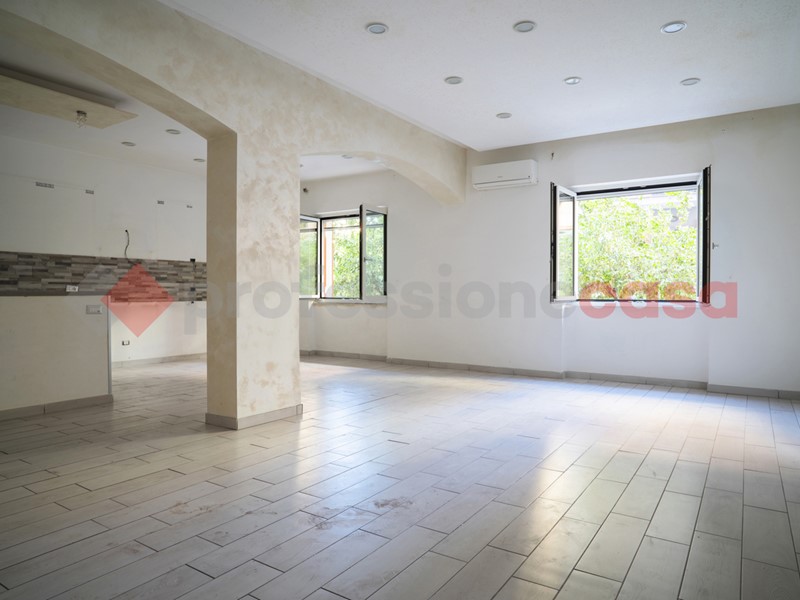 Trilocale in Vendita a San Giorgio a Cremano, 175'000€, 127 m²