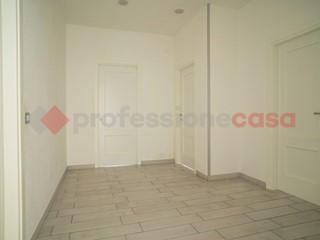 Trilocale in Vendita a San Giorgio a Cremano, 175'000€, 127 m²