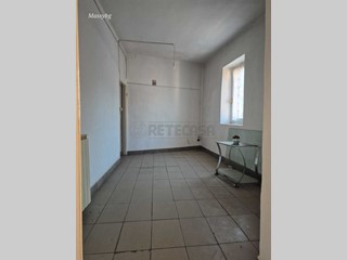 Quadrilocale in Vendita a Seriate, 99'000€, 130 m²