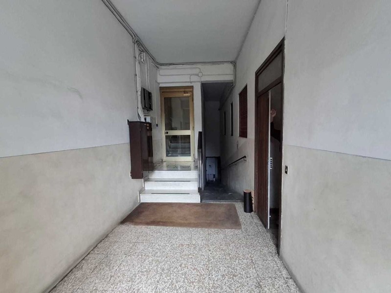 Bilocale in Vendita a Monza, 120'000€, 50 m²
