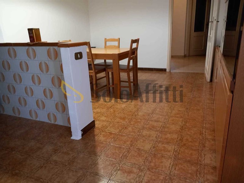 Trilocale in Affitto a Torino, zona San Paolo, 532€, 80 m², arredato
