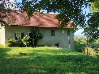 Casa Indipendente in Vendita a Urbe, 85'000€, 147 m²