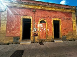 Casa Indipendente in Vendita a Melendugno, 150'000€, 112 m², arredato