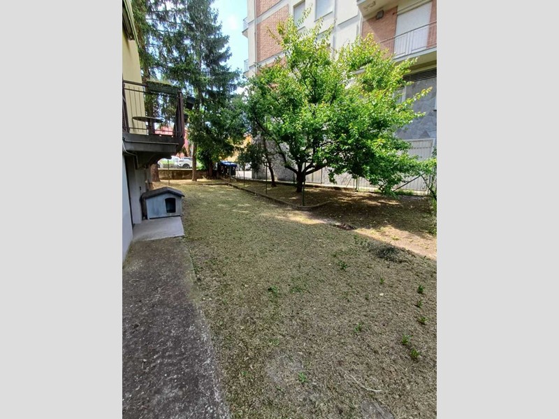 Quadrilocale in Vendita a Fornovo di Taro, 70'000&euro;, 100 m²