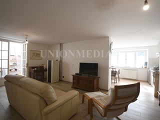 Casa Indipendente in Vendita a Sarzana, 169'000&euro;, 90 m²