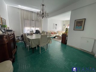 Appartamento in Vendita a Carrara, 260'000€, 130 m²
