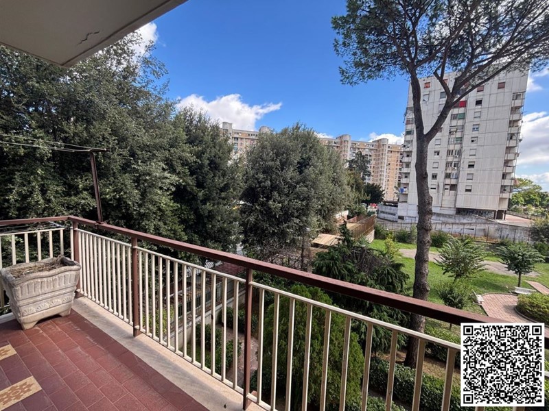 Bilocale in Vendita a Napoli, 175'000€, 100 m²