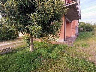 Casa Indipendente in Vendita a Fucecchio, zona San Pierino, 249'000€, 220 m²