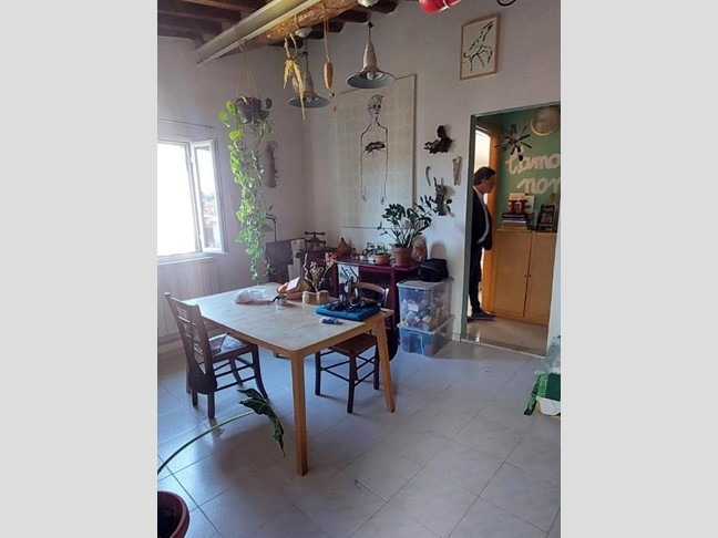 Quadrilocale in Vendita a Carrara, 59'000€, 50 m², arredato