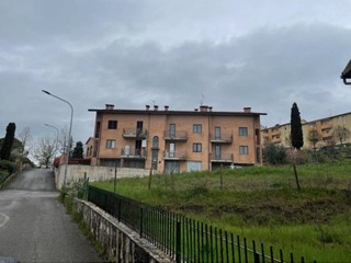 Magazzino in Vendita a Montalcino, 21'000€, 277 m²