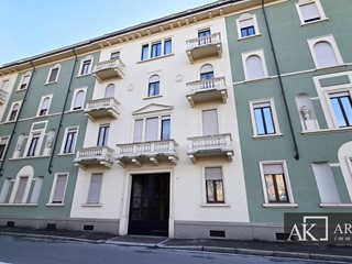 Trilocale in Affitto a Novara, 750€, 100 m²