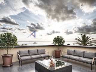 Quadrilocale in Vendita a Bordighera, 2'563'000€, 194 m²