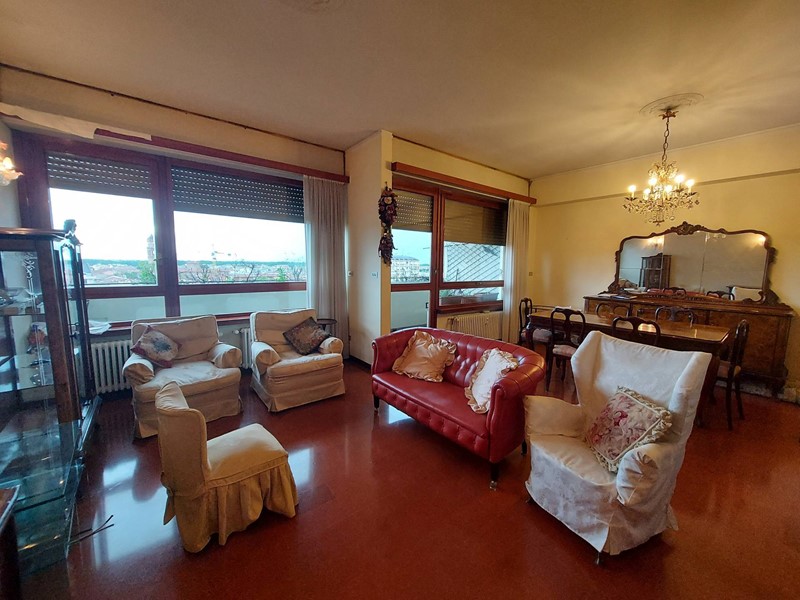 Attico in Vendita a Ferrara, 295'000€, 150 m²