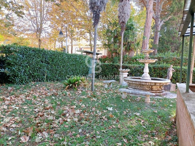 Casa Indipendente in Vendita a Sutri, 290'000€, 130 m²