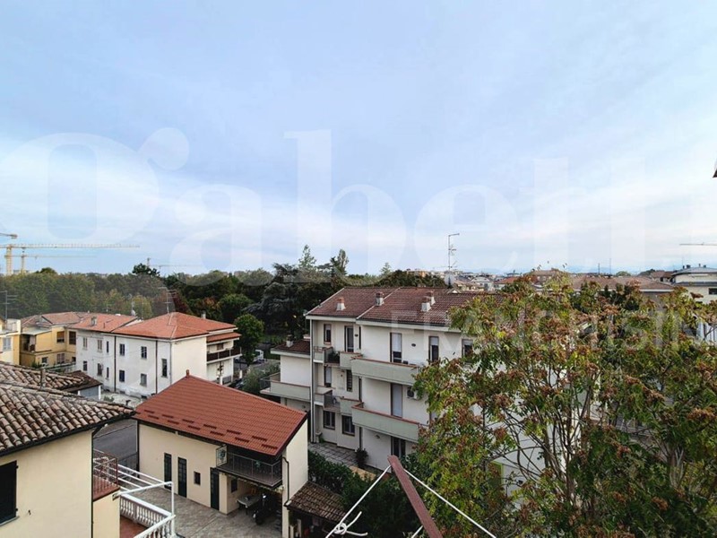 Quadrilocale in Vendita a Piacenza, 135'000€, 110 m², arredato