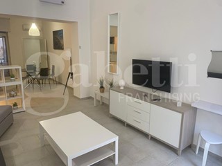 Bilocale in Vendita a Brindisi, 130'000€, 80 m², arredato