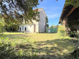 Casa Indipendente in Vendita a Inveruno, 195'000€, 226 m²