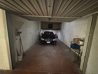 Box in Vendita a Terni, 14'000€, 20 m²