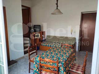 Trilocale in Affitto a Palermo, 690€, 85 m², arredato