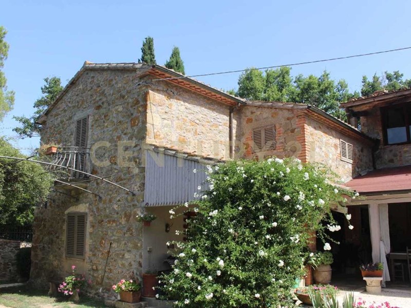 Casa Indipendente in Vendita a Manciano, zona Poggio Murella, 590'000€, 240 m², arredato