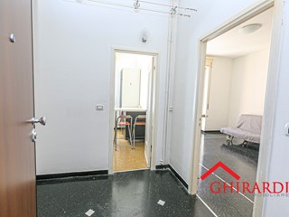 Quadrilocale in Affitto a Genova, zona Oregina, 510€, 59 m²