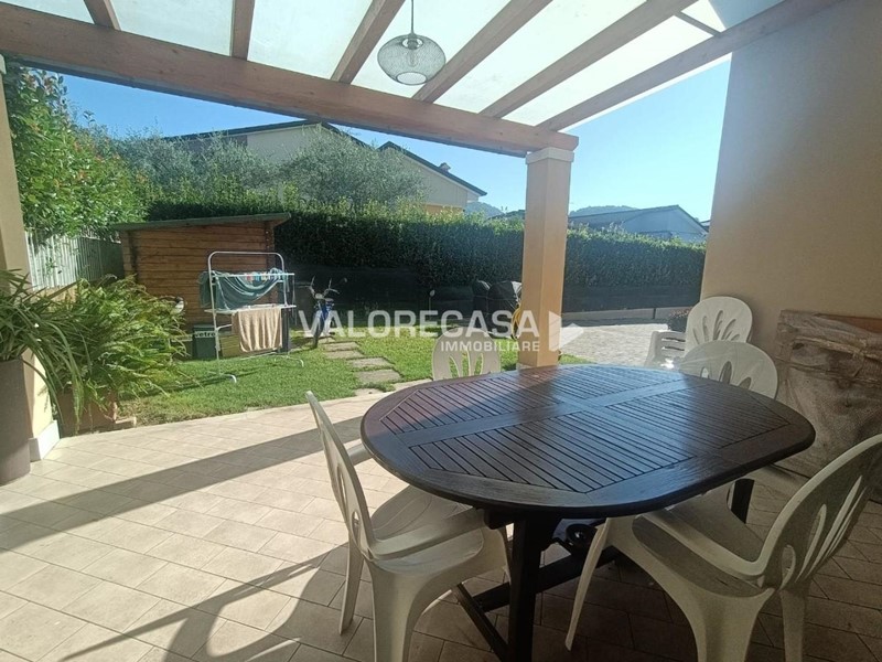 Casa Semi Indipendente in Vendita a Carrara, zona Fossone, 440'000€, 200 m²