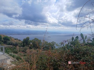 Terreno edificabile in Vendita a Messina, 18'000€, 1000 m²