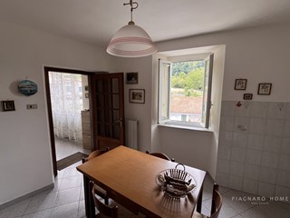 Casale in Vendita a Mulazzo, 47'000€, 137 m²
